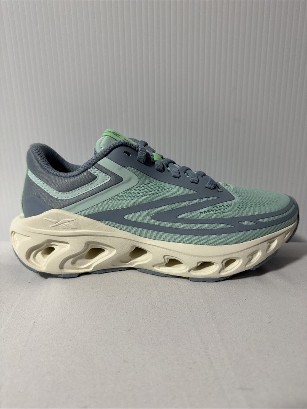 Reebok Fuel Flex Run - Blue/Aqua/Chalk Running Shoe SZ 5.5. 100239320